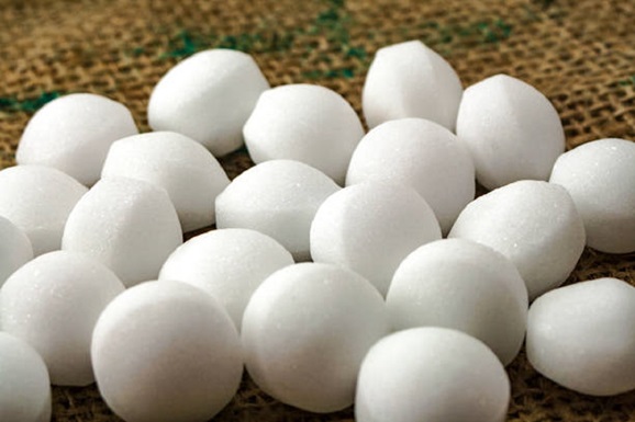 Naphthalene